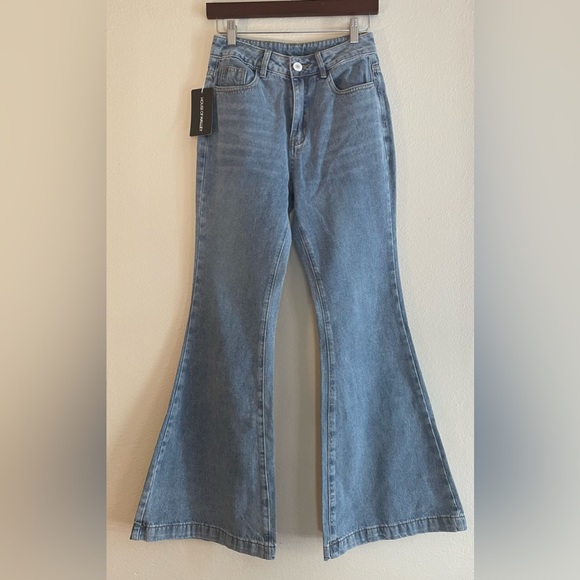 NWT House of Halley Jeans - Picture 1 of 3